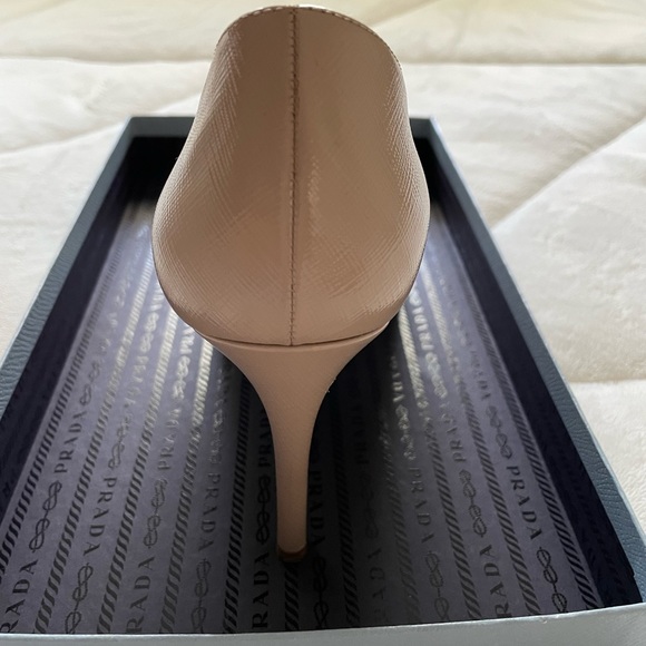 Prada Pointy toe pump - Picture 6 of 11